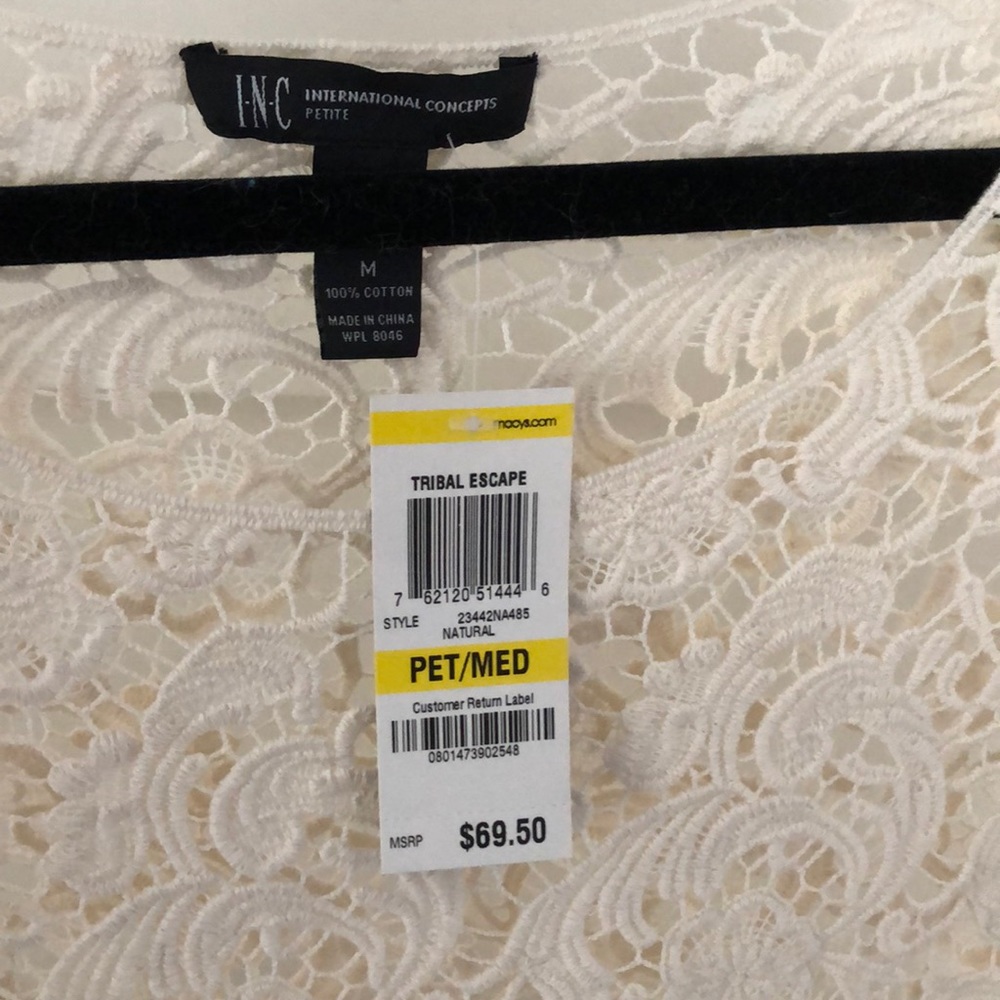 NWT. INC Medium Petite Doily Flower Pattern Shirt - Picture 2 of 5